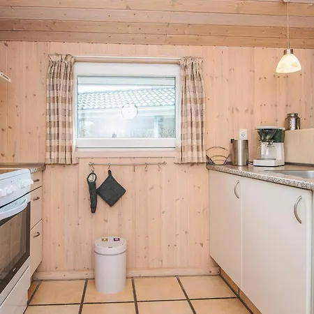 Three-bedroom In 28 Casa de Férias Oksbøl